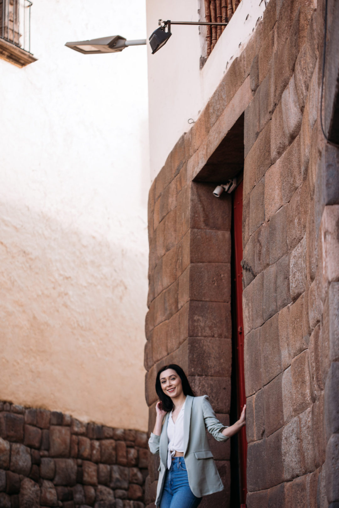 Travel Blogger Jordan Gassner at one of the most beautiful places in Cusco, Peru: Córdoba del Tucumán