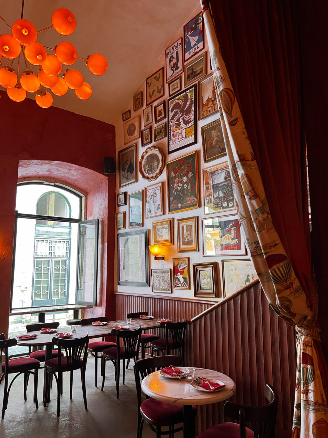 The front room inside Leonetta, an Italian restaurant in Lisbon, Portugal