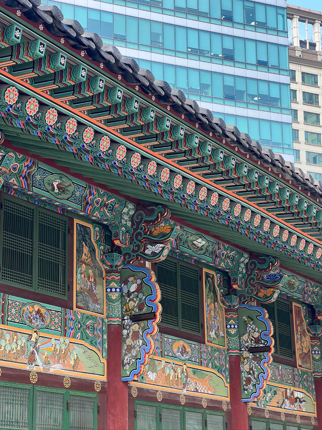 Intricate carvings along the walls of Jogyesa Temple in Seoul, South Korea