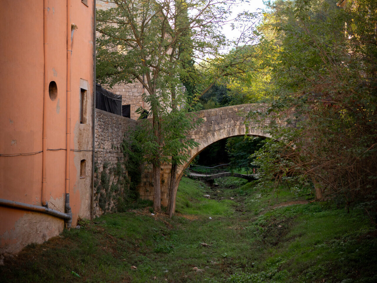 Galligants Bridge on a sunny fall day - one of the many Game of THrones fimling locations in Girona, Spain