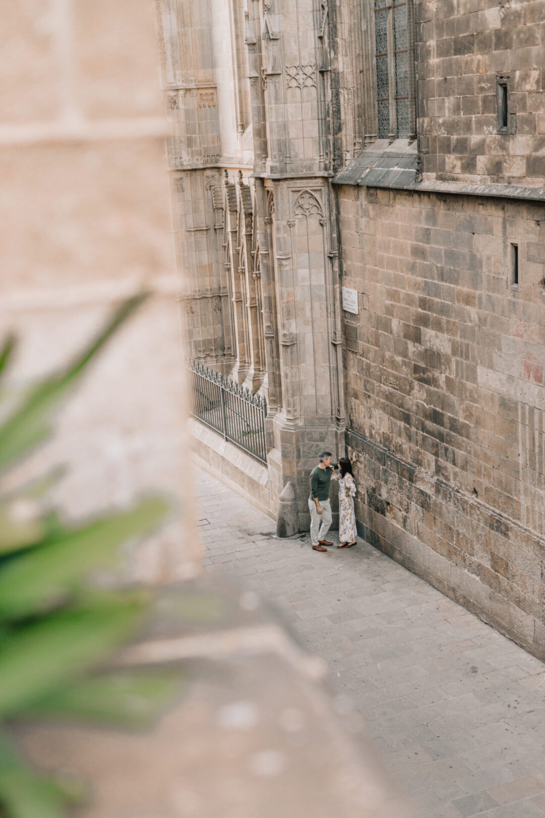 Travel Blogger Jordan Gassner and her partner standing near Barcelona Cathedral in the Gothic Quarter in Barcelona, Spain
