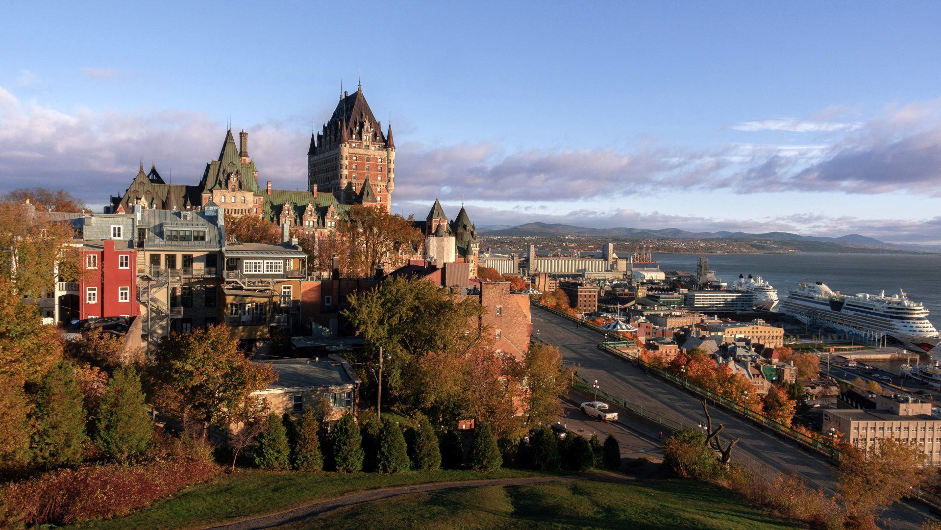 2026 Travel Trends: A skyline view of Quebec City during the autumn
