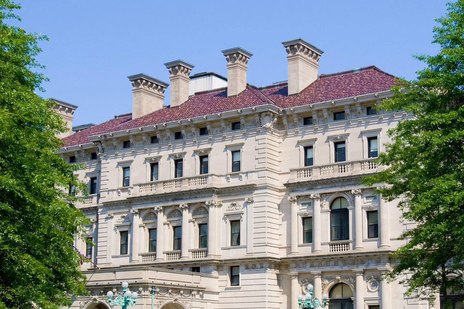 2026 Travel Trends The Breakers Mansion in Newport, Rhode Island