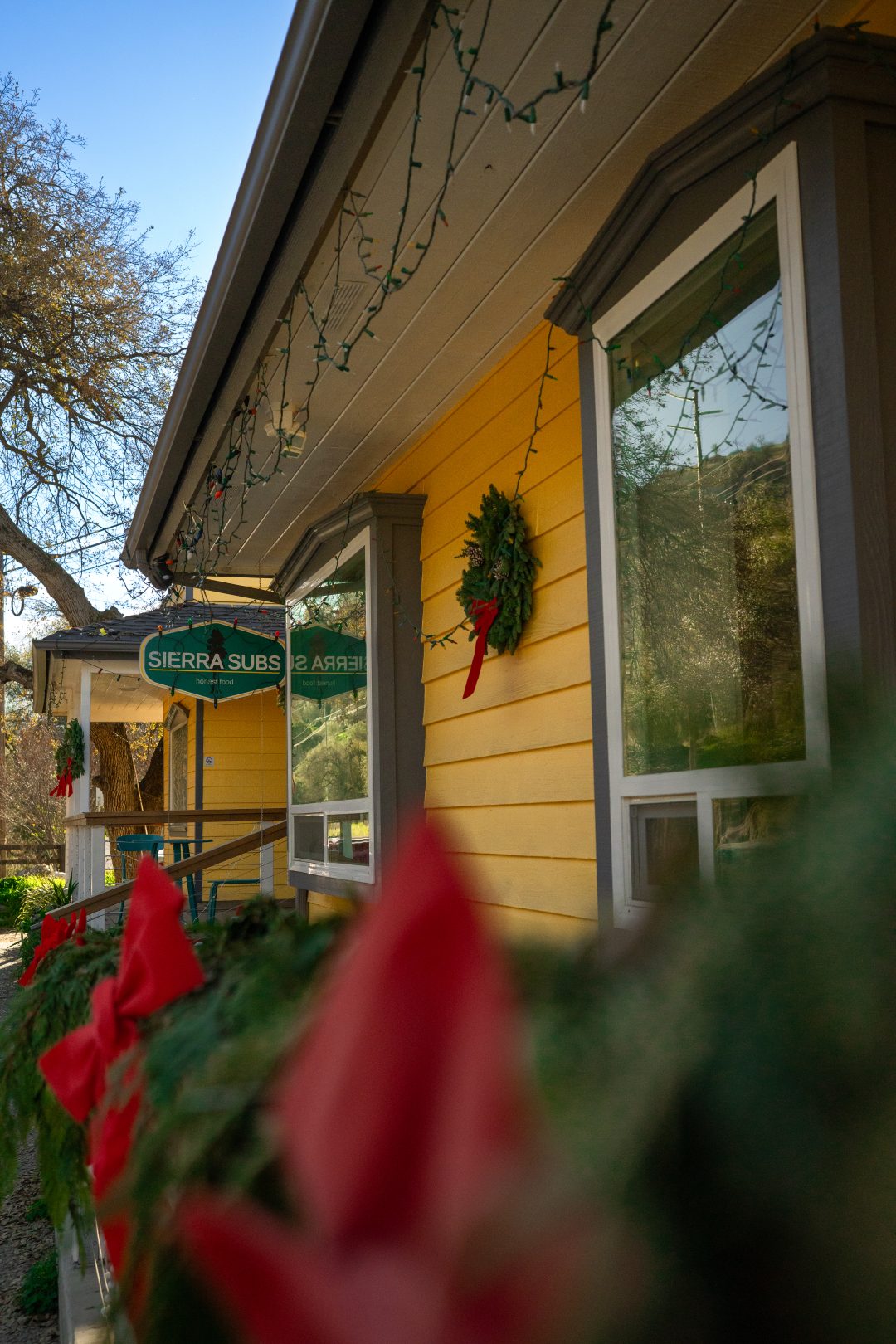 The front of Sierra Subs in Three Rivers, California
